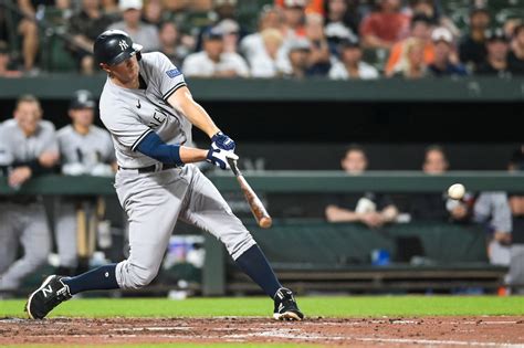 yankees prediction sportsbookwire|New York Yankees at New York Mets odds, picks and predictions.
